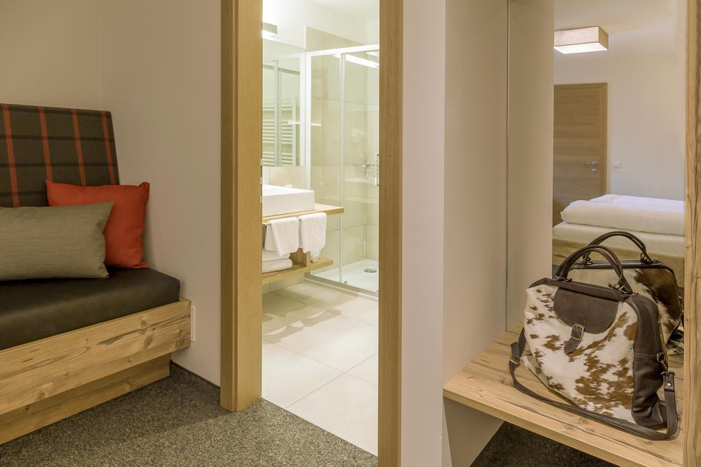 Hotel Anewandter Brunico Room photo