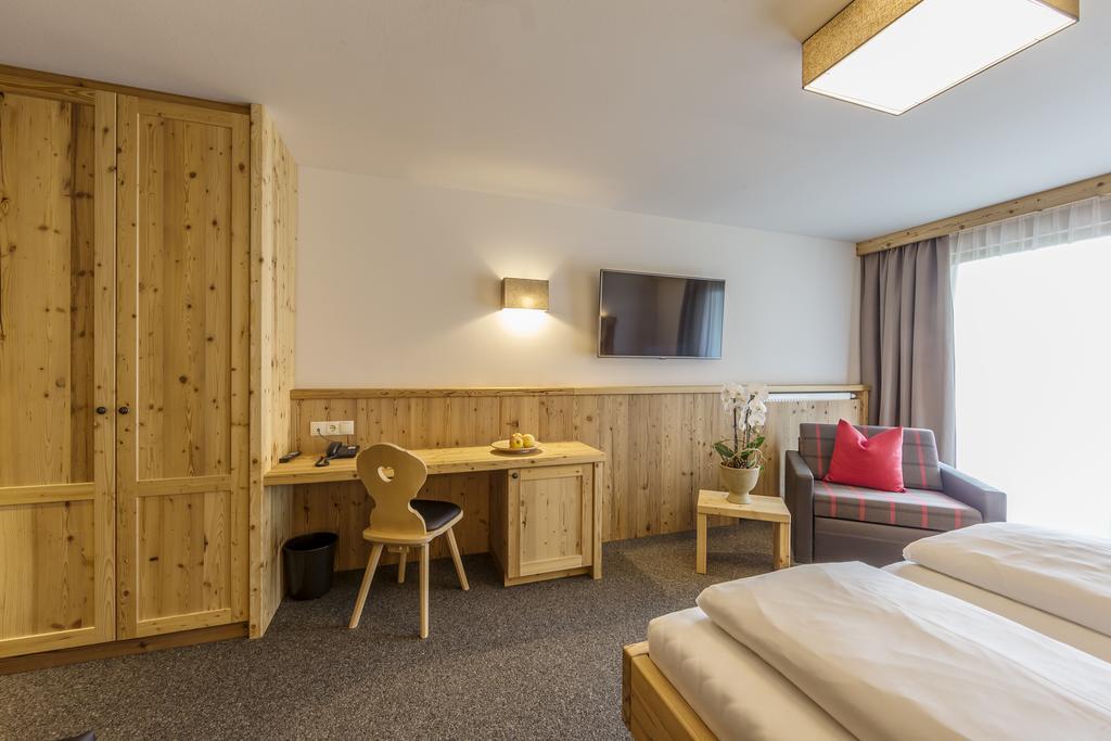Hotel Anewandter Brunico Exterior photo