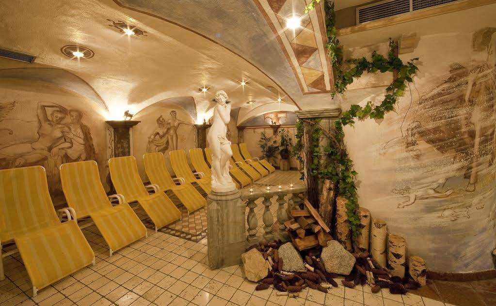 Hotel Anewandter Brunico Exterior photo